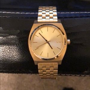 Adjustable Nixon Time Teller all Gold Watch